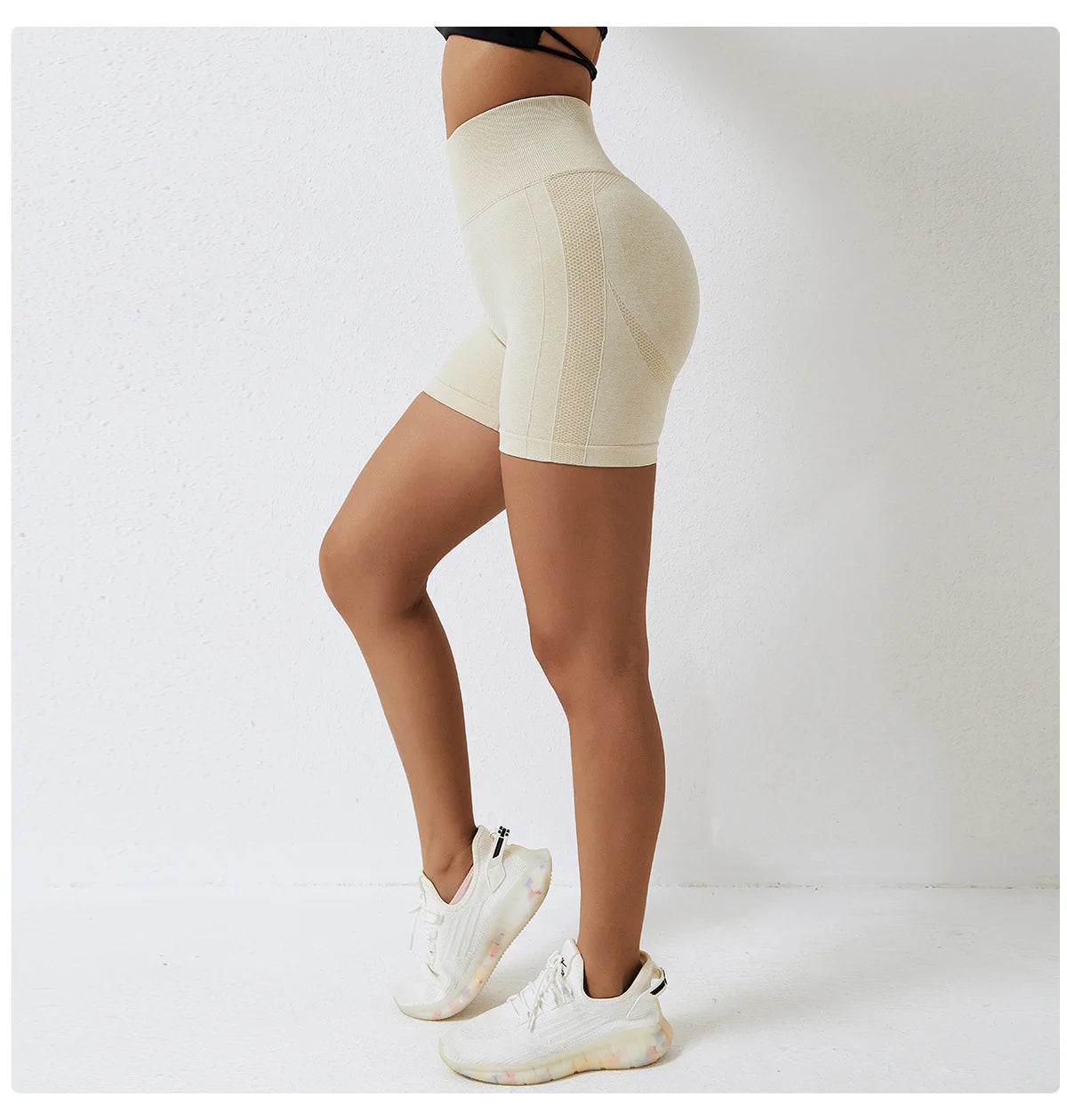 SEAMLESS CONTOUR SHORTS