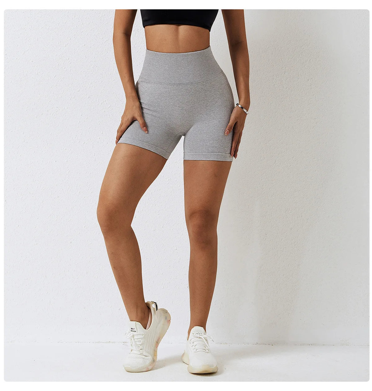 SEAMLESS CONTOUR SHORTS