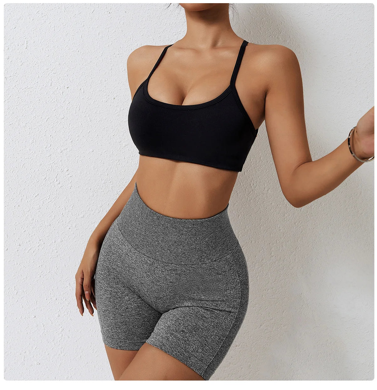 SEAMLESS CONTOUR SHORTS