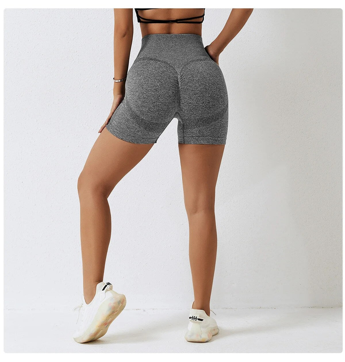 SEAMLESS CONTOUR SHORTS