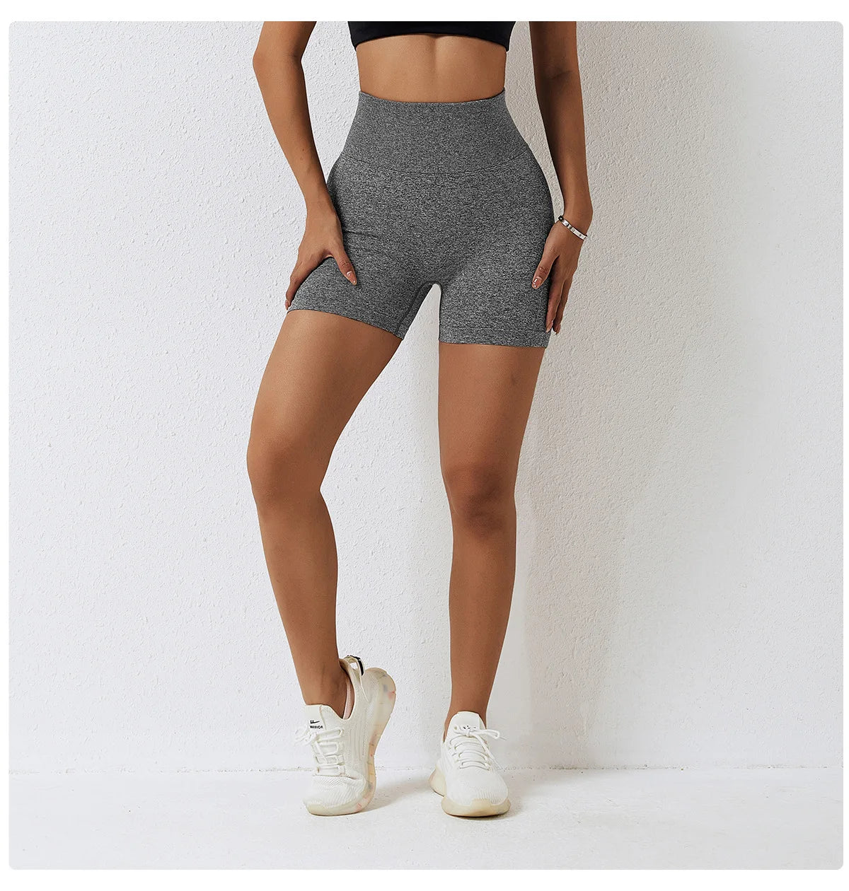 SEAMLESS CONTOUR SHORTS