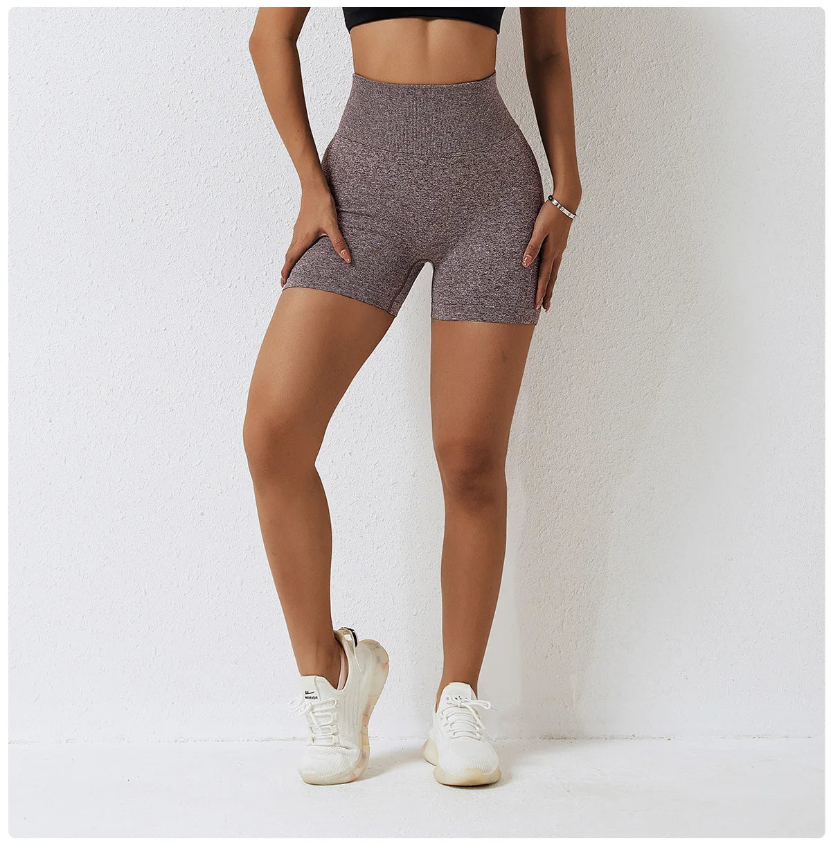 SEAMLESS CONTOUR SHORTS