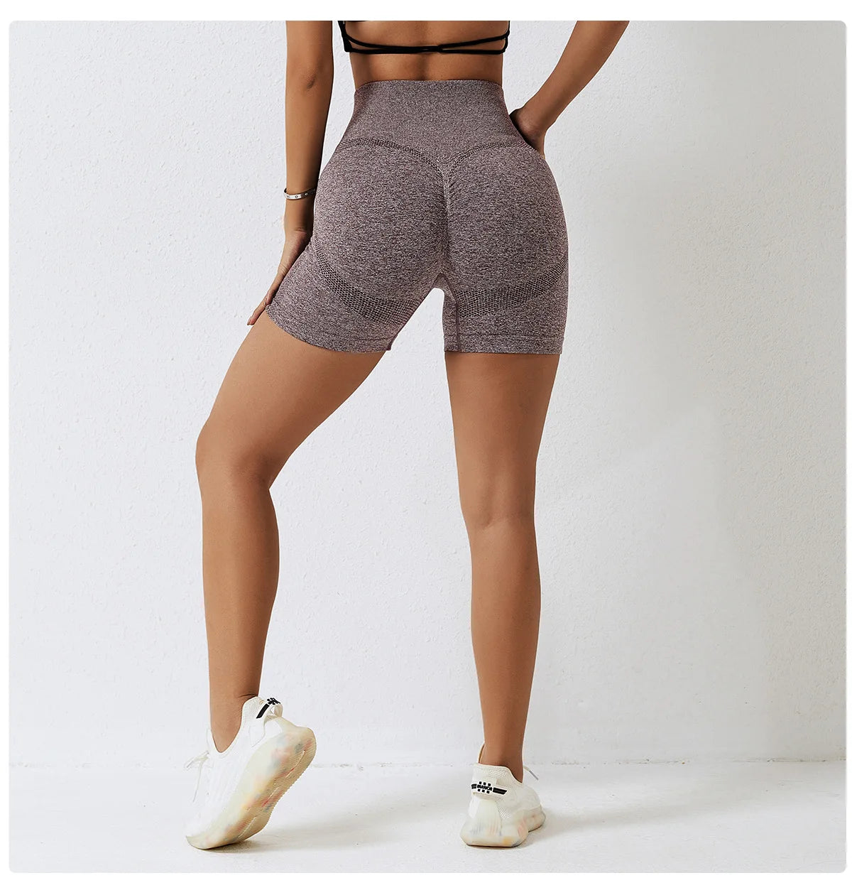 SEAMLESS CONTOUR SHORTS