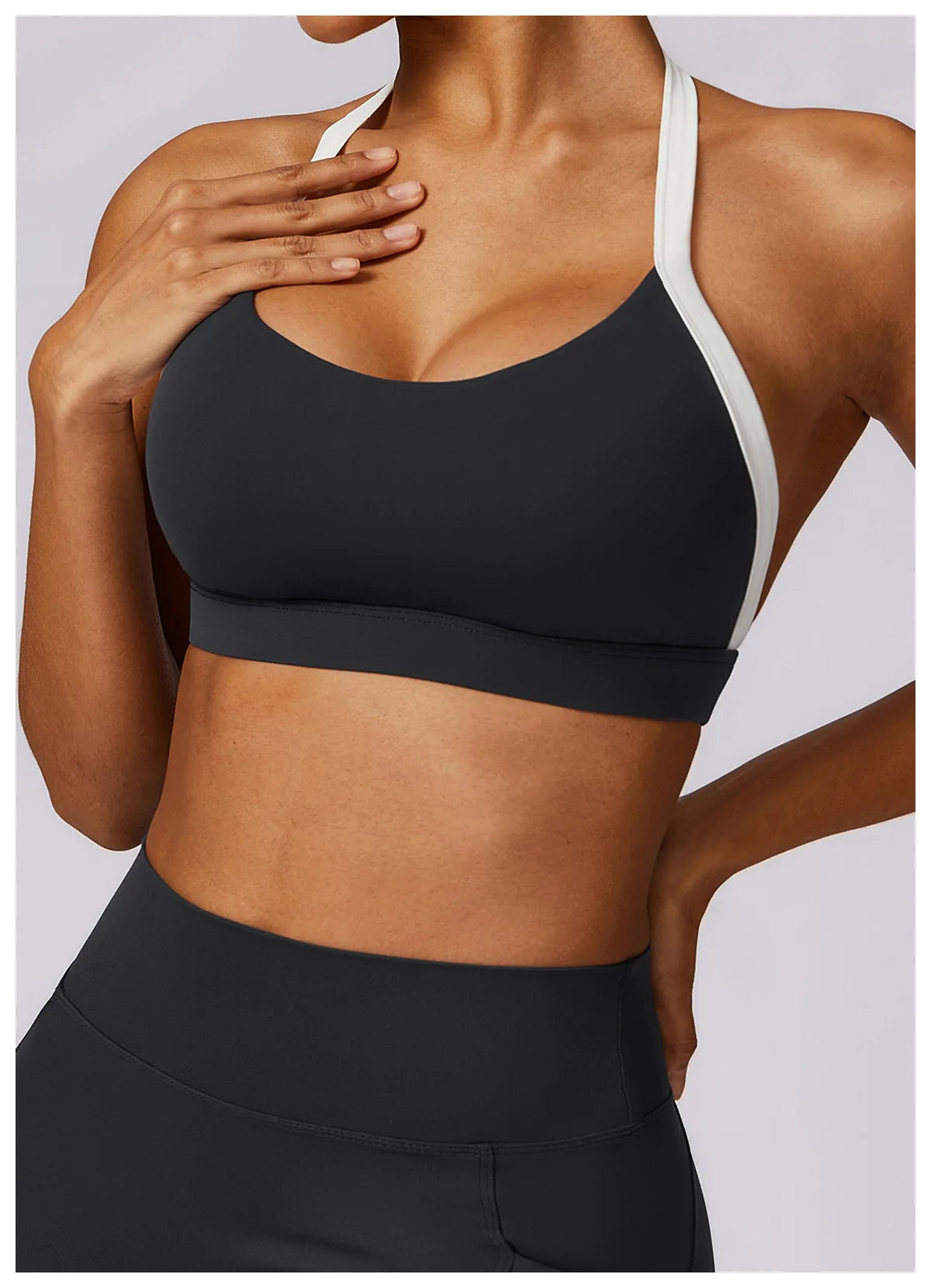 HALTERNECK SPORTS BRA