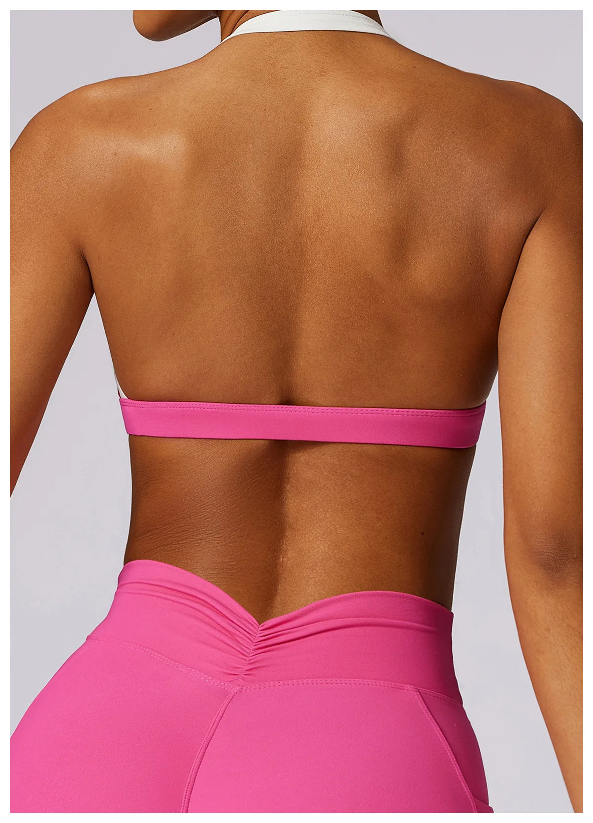 HALTERNECK SPORTS BRA