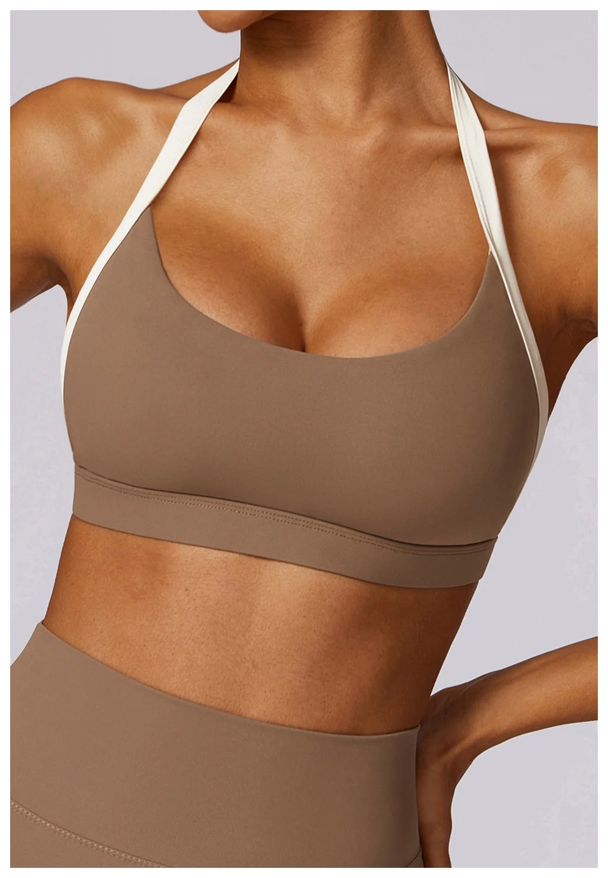 HALTERNECK SPORTS BRA