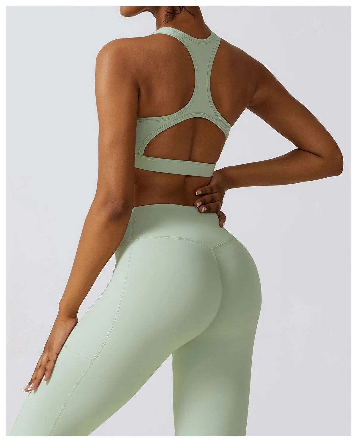 EVERYDAY SEAMLESS SPORTS BRA